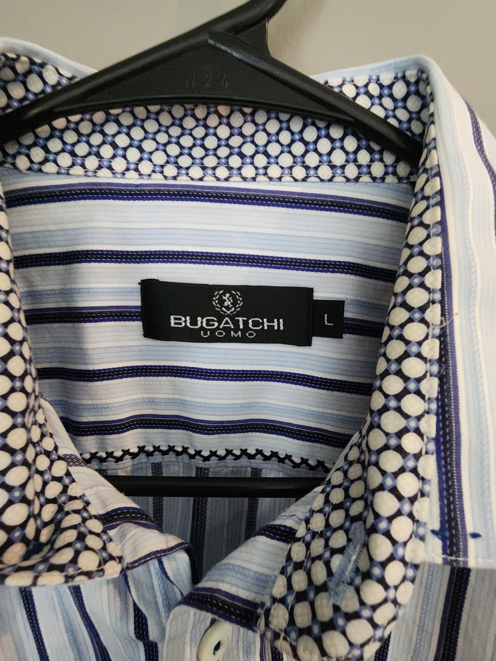 Bugatchi Men's Blue and White Striped Dress Shirt with Printed Contrast Collar